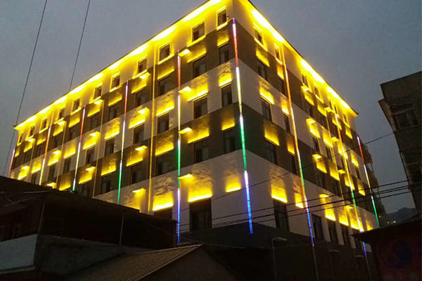 Linear lights vs wall washers on a building facade